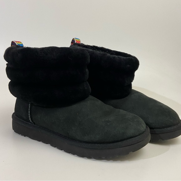 Ugg Classic Black Fluff Mini Quilted Suede Sheepskin Women Boots Size 10 Disc. - Picture 2 of 14